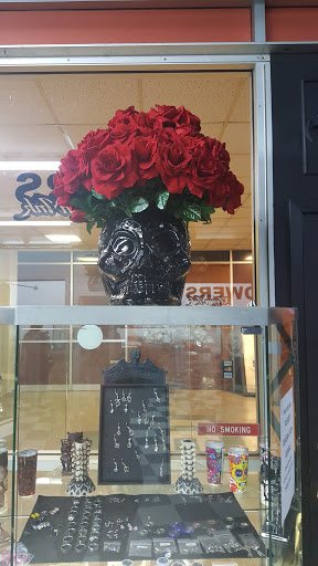 Explore sister tattoos ideas, creative tattoo ideas in Mcallen, available at Powers Xtrym Ink Tattoos & Piercing Studio