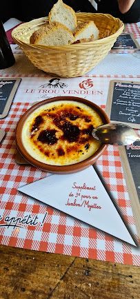 Plats et boissons du Restaurant français Le Trou Vendéen à Bouillé-Courdault - n°17