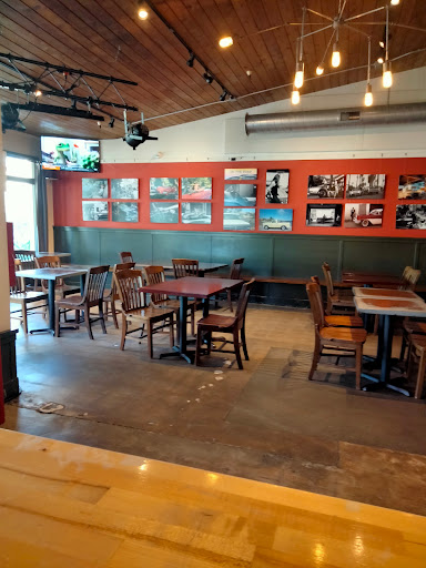 Shopping Mall «Marsh Manor Shopping Center», reviews and photos, 3700 Florence St, Redwood City, CA 94063, USA