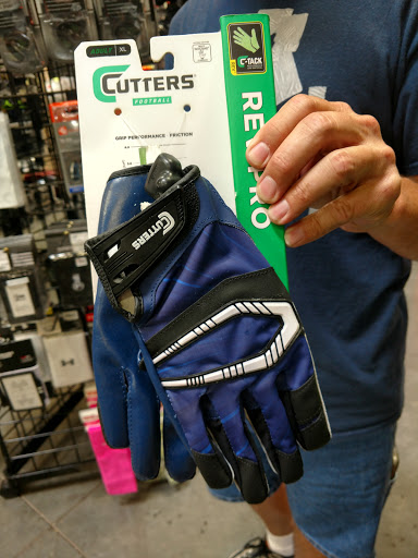 Sporting Goods Store «Universal Athletic Services», reviews and photos, 14131 Rio Vista Blvd #1, Peoria, AZ 85381, USA