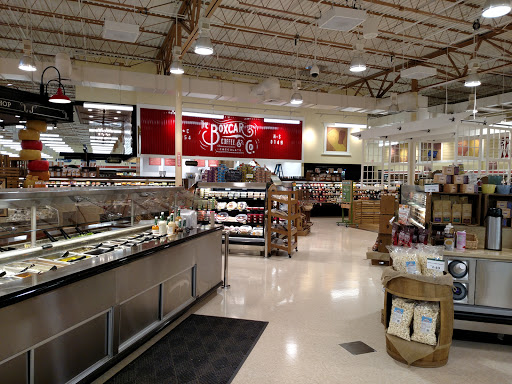 Grocery Store «Lowes Foods», reviews and photos, 1581 New Garden Rd, Greensboro, NC 27410, USA