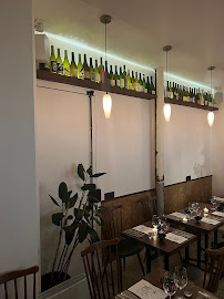 Atmosphère du Restaurant ÅKE - Table & Vin à Paris - n°2