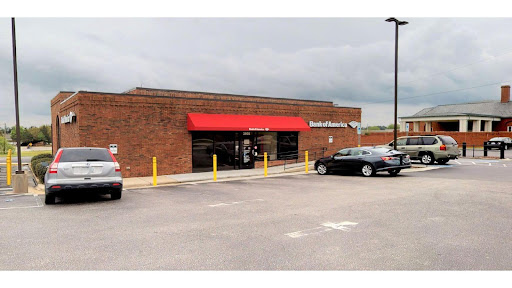 Bank of America (with Drive-thru ATM)