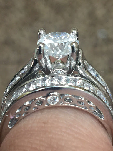 Jeweler «Waterford Jewelers», reviews and photos, 467 N Alafaya Trail, Orlando, FL 32828, USA