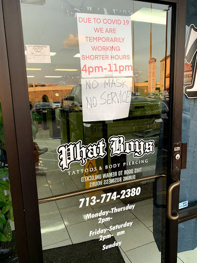 Tattoo Shop «Phat Boys Tattoos & Body Piercings», reviews and photos, 6640 Southwest Fwy A, Houston, TX 77074, USA