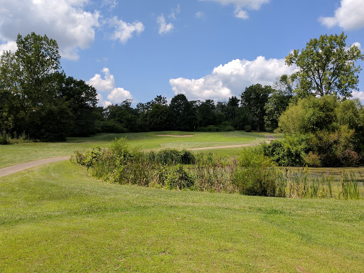 Golf Course «Tri County Golf Ranch», reviews and photos, 455 Tri County Pkwy, Cincinnati, OH 45246, USA
