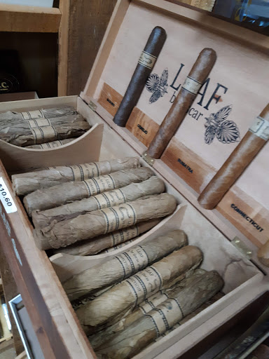 Cigar Shop «The Cigar Shoppe», reviews and photos, 4320 Settendown Village Rd #800, Cumming, GA 30041, USA