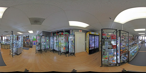 Tobacco Shop «Smokes & Such Gurnee», reviews and photos, 3567 Grand Ave, Gurnee, IL 60031, USA