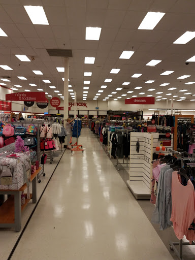 Department Store «T.J. Maxx», reviews and photos, 14 Candlewood Lake Rd, Brookfield, CT 06804, USA