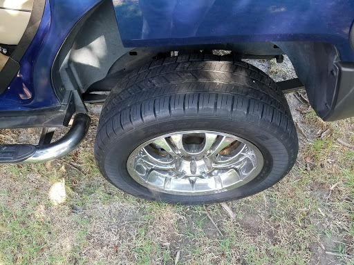 Used Car Dealer «Pre-Owned Car & Truck Liquidation Center», reviews and photos, 1510 S Military Hwy, Chesapeake, VA 23320, USA