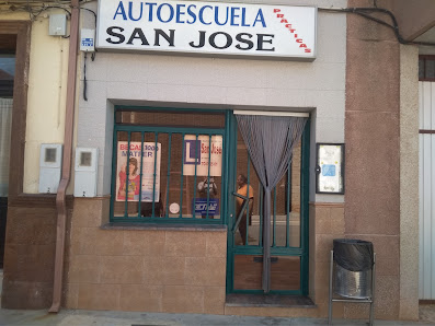 Autoescuela San José C. San José, 4, 45830 Miguel Esteban, Toledo, España