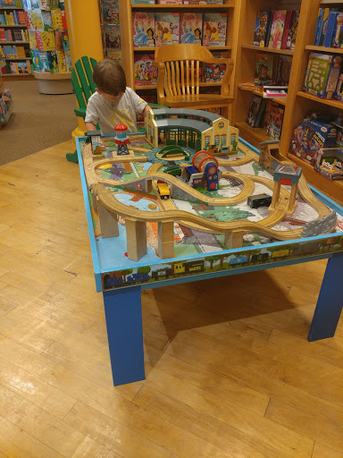 Book Store «Barnes & Noble», reviews and photos, 58 S 32nd St, Camp Hill, PA 17011, USA