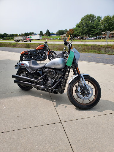 Motorcycle Dealer «M & S Harley-Davidson», reviews and photos, 160 Falling Spring Rd, Chambersburg, PA 17202, USA