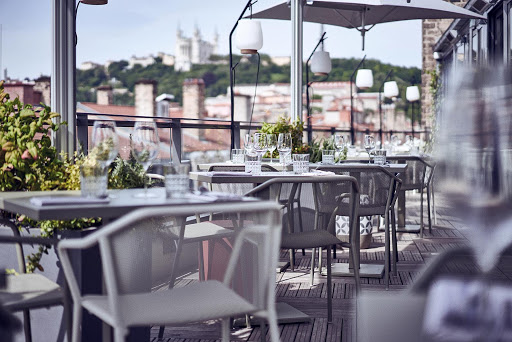 Rooftop bar hotels in Lyon