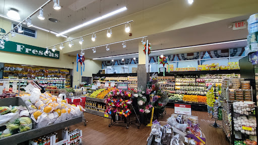 Supermarket «Food Fair La Gran Marqueta», reviews and photos, 946 Market St, Paterson, NJ 07513, USA