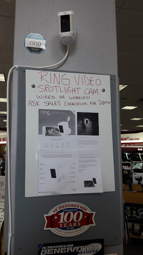 Appliance Store «P.C. Richard & Son», reviews and photos, 1345 Sunrise Hwy, Bay Shore, NY 11706, USA