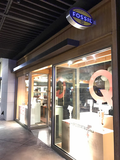 Watch Store «Fossil Store», reviews and photos, 2196 E Williams Field Rd #112, Gilbert, AZ 85295, USA