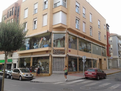 ALQUIMIA - Tienda de ropa sostenible - C. Cruz, 3, 18002 Granada, España
