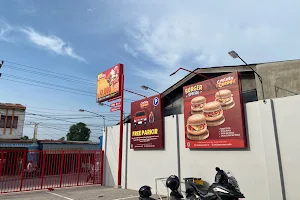 Chicken Crush Tembung image