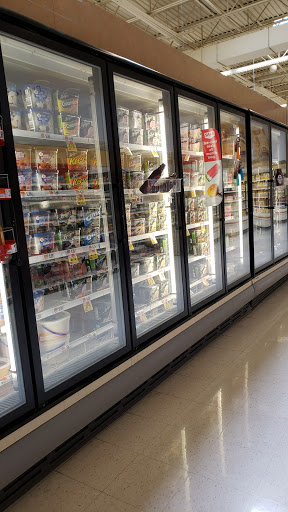 Grocery Store «Super Stop & Shop», reviews and photos, 600 Kinderkamack Rd, Emerson, NJ 07630, USA