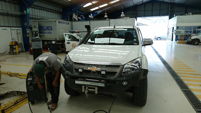 Opiniones de Imbauto Collision Center en Ibarra - Taller de reparación de automóviles