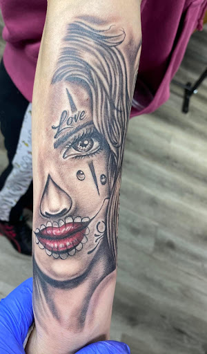 Explore roman tattoo ideas, creative tattoo ideas in Holland, available at Mi Vida Ink