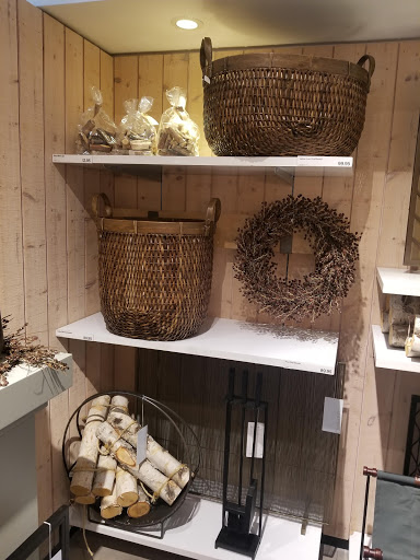 Furniture Store «Crate and Barrel», reviews and photos, 21710 Hawthorne Blvd, Torrance, CA 90503, USA