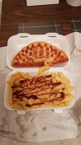 Franks Fish Chips & Pizza Place - Glasgow