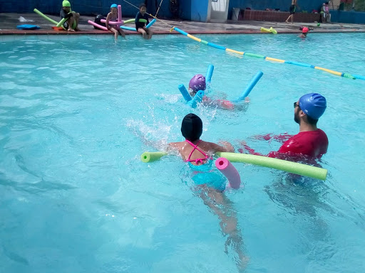 Escuela de natación Mantarrayas