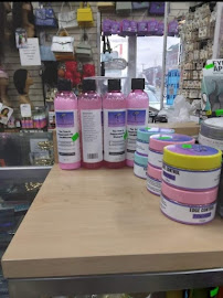 Tee"s Unisex Salon and Beauty Bar - Photo 3 - Car repair in Buffalo, NY, Buffalo