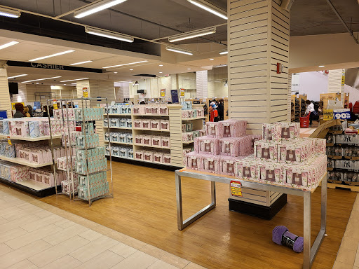 Department Store «Century 21 Department Store», reviews and photos, 472 86th St, Brooklyn, NY 11209, USA