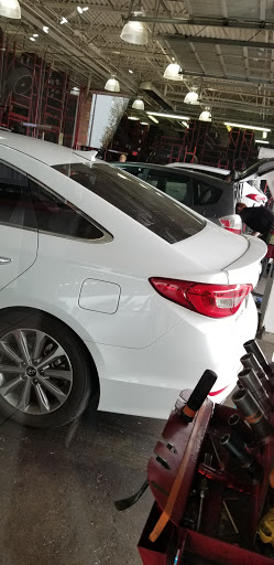 Tire Shop «Discount Tire Store - Auburn, WA», reviews and photos, 901 Outlet Collection Way, Auburn, WA 98001, USA