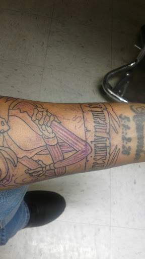 Tattoo Shop «Diamond Tattoo & Custom Art», reviews and photos, 2313 E Lindsey St, Norman, OK 73071, USA