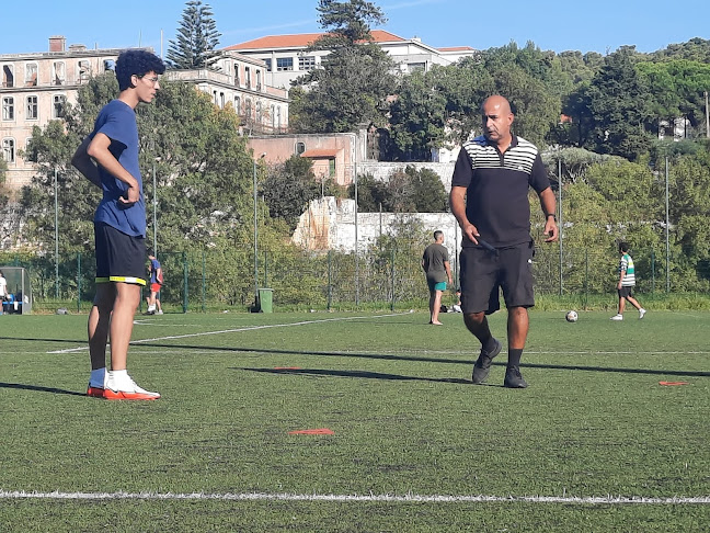 Avaliações doComplexo Desportivo de Porto Salvo em Oeiras - Campo de futebol