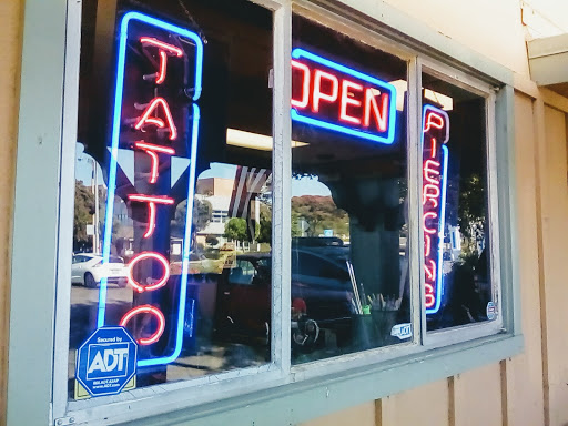 Tattoo Shop «Famous Tattoo & Body Piercing», reviews and photos, 1973 S Victoria Ave, Ventura, CA 93003, USA
