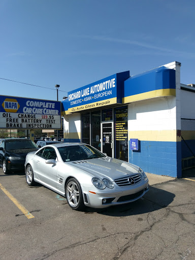 Auto Repair Shop «NAPA Complete Car Care Center», reviews and photos, 28799 Orchard Lake Rd, Farmington Hills, MI 48334, USA