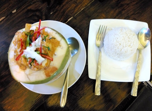 Swan inn 2 Hotel & Restaurants Thai Food