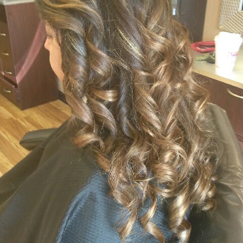 Beauty Salon «Studio 78 Unisex Hair Salon and Beauty Suites», reviews and photos, 1780 S Nova Rd #10&11, South Daytona, FL 32119, USA