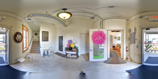 Florist «Yorkville Flower Shoppe», reviews and photos, 216 S Bridge St, Yorkville, IL 60560, USA