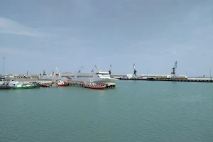 Bakı Beynəlxalq Dəniz Ticarət Limanı image