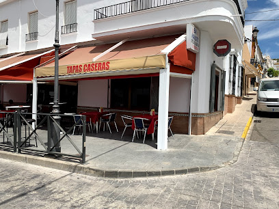 Bar Paracato tapas caseras - C. la Cruz, 10, 41770 Montellano, Sevilla, Spain