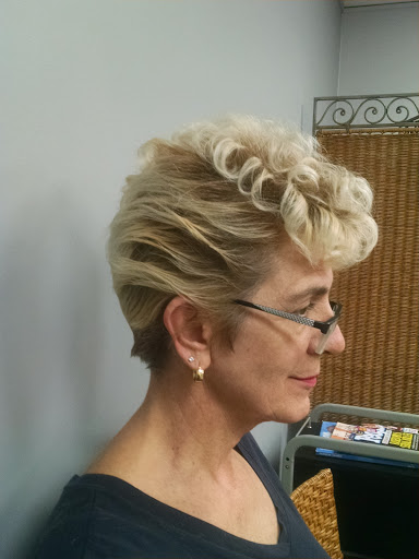 Hair Salon «A Cut Above», reviews and photos, 2252 Warrensville Center Rd, Cleveland, OH 44118, USA