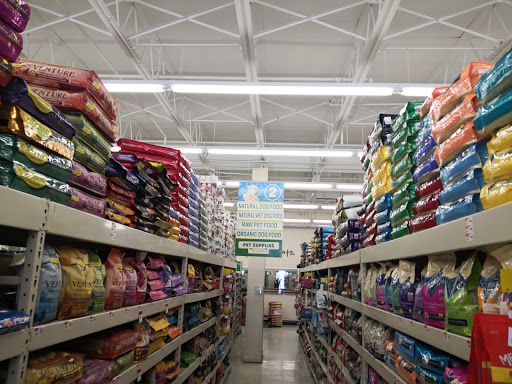Pet Supply Store «Pet Supplies Plus», reviews and photos, 7204 Dempster St, Morton Grove, IL 60053, USA
