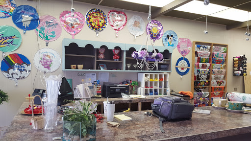 Florist «Alluring Floral and Event Planning», reviews and photos, 4475 Richfield Rd, Flint, MI 48506, USA