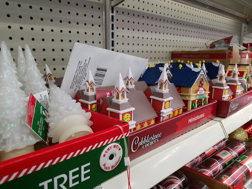 Dollar Store «Dollar Tree», reviews and photos, 248-56 Rockaway Blvd, Rosedale, NY 11422, USA