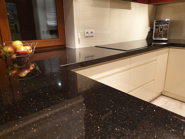 Godziny otwarcia Danstone - Blaty granitowe, konglomerat kwarcowy, spieki, schody i parapety.