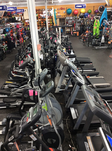 Sporting Goods Store «Play It Again Sports Greensboro», reviews and photos, 2963 Battleground Ave, Greensboro, NC 27408, USA