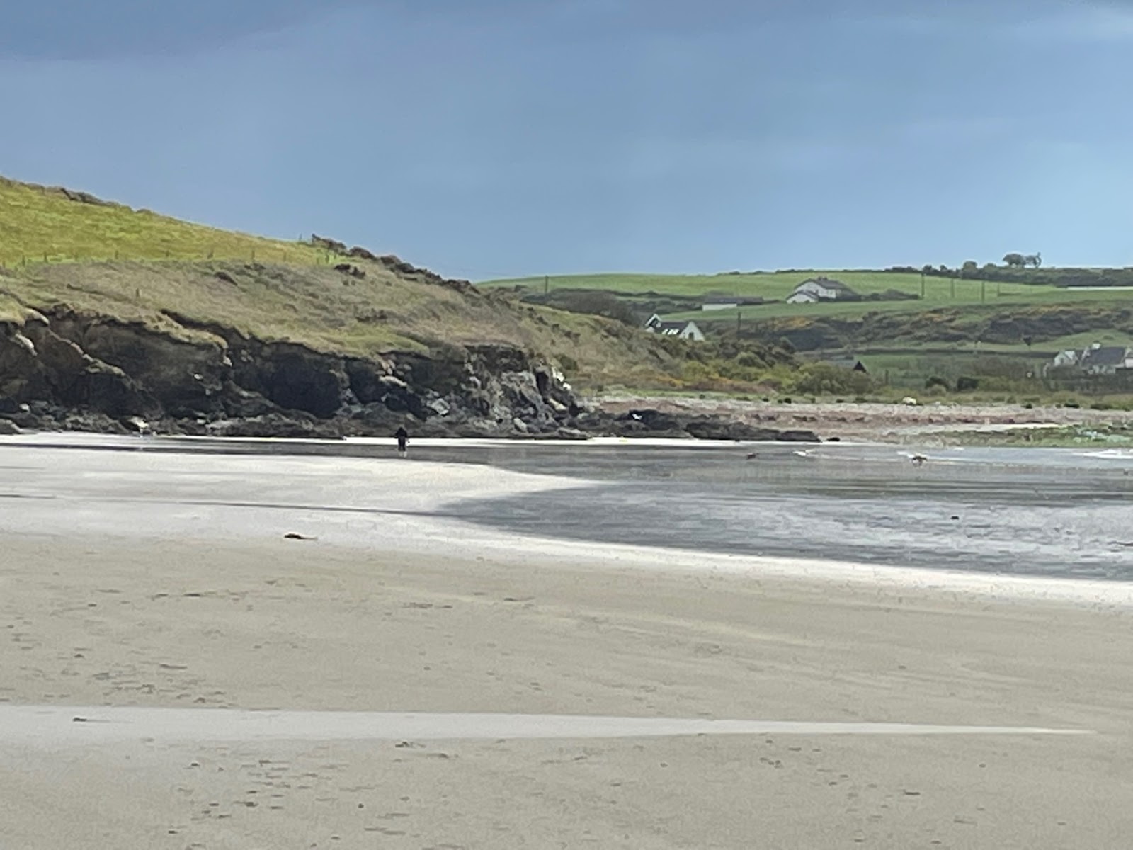 Photo of Moloney's Strand with very clean level of cleanliness