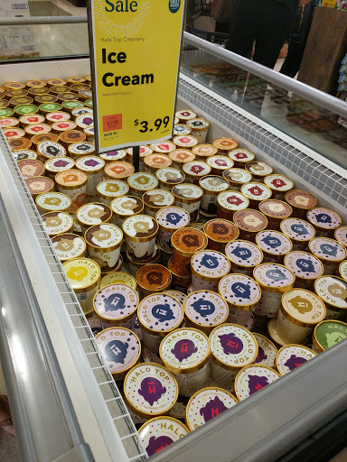 Grocery Store «Whole Foods Market», reviews and photos, 647 Washington St, Newton, MA 02458, USA