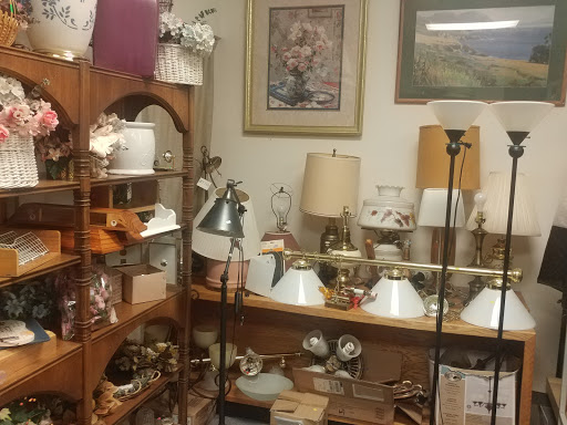 Thrift Store «Treasures Galore The Indoor Garage Sale Thrift Store», reviews and photos, 1964 Rahncliff Ct #800, Eagan, MN 55122, USA